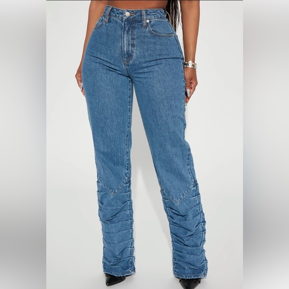 ‼️SALE‼️ NWT! Stacked Straight Leg Jean - Medium Wash - Picture 2 of 7